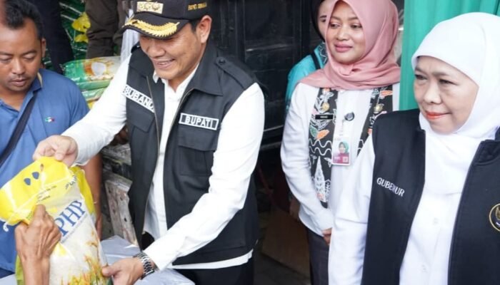 Tinjauan Pasar Murah oleh Gubernur Jatim dan Bupati Sidoarjo: Pemerintah Ingin Distribusi Lebih Merata