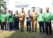 Bupati Ogan Ilir Panen Perdana Melon Varietas Inthanon di Desa Tanjung Seteko