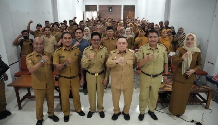 Wagub Sulbar Minta Kinerja Meningkat, Tambahan Gaji untuk Perangkat Desa Disosialisasikan