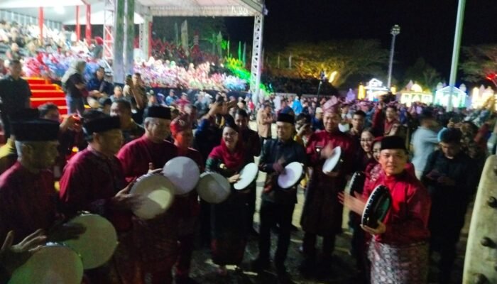 MTQ XXXIII Kalimantan Barat di Kapuas Hulu Resmi Dibuka, Ribuan Warga Padati GOR Uncak Kapuas