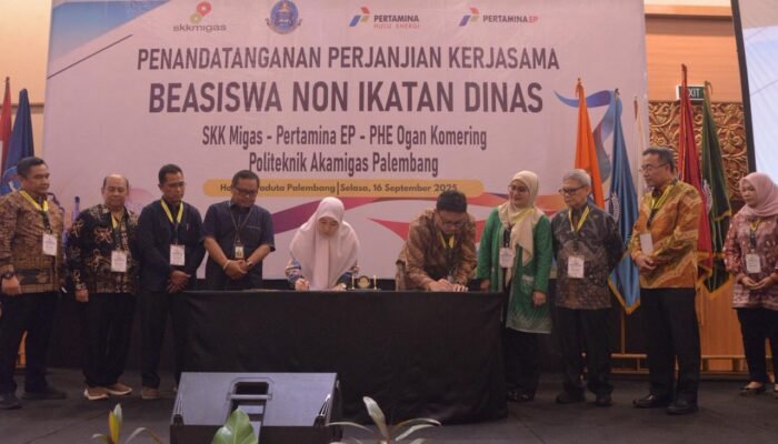 Peduli Pentingnya Pendidikan, Pertamina Hulu Rokan Zona 4 Konsisten Berikan Beasiswa Bagi Pelajar Berprestasi dengan Keterbatasan Ekonomi di Wilayah Operasi