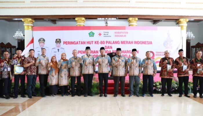 Pemkab Sidoarjo Beri Penghargaan 1.932 Pendonor Darah Aktif di HUT ke-80 PMI