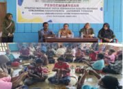 DP3AP2KB Fakfak Selenggarakan Pelatihan Anyaman Tomang di Distrik Kramongmogga