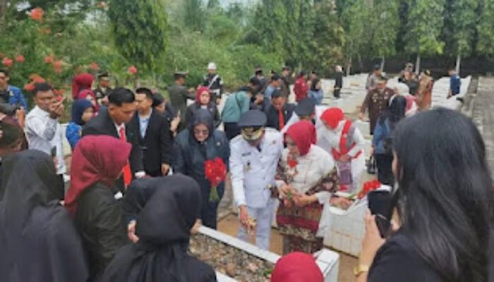 Walikota Prabumulih Hadiri Ziarah Nasional Ke Makam Pahlawan Kota Prabumulih