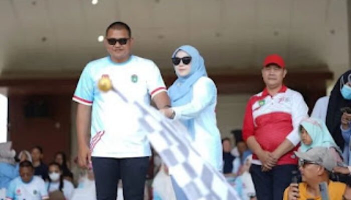 Wako dan Wawako Prabumulih Resmi Buka Lomba Gerak Jalan Dalam Rangka Memeriahkan HUT RI Ke-80