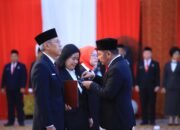 Gubernur Herman Deru Sematkan Satyalancana Karya Satya dari Presiden kepada 321 ASN Pemprov Sumsel