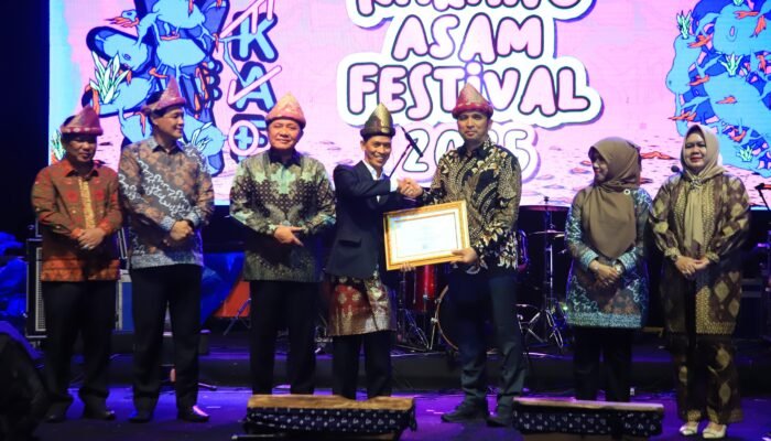 Gubernur Herman Deru Harapkan Karang Asam Festival 2025, Ajang Bangkitkan Ekonomi dan UMKM Muara Enim