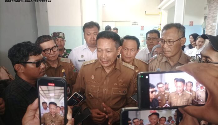Pastikan Layak Konsumsi, Walikota Malang Tinjau Langsung SPPG Mitra Mandiri Mburing