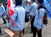 Hindari Penyusup, Mahasiswa Gunakan Atribut Khusus Untuk Sampaikan Aspirasi
