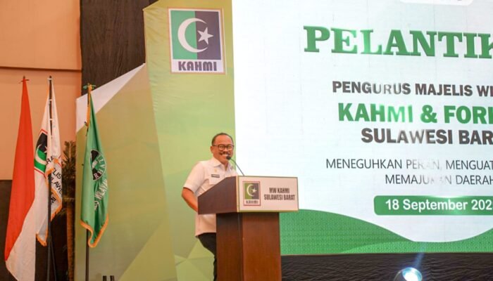 Gubernur Sulbar Hadiri Pelantikan Pengurus KAHMI dan FORHATI, Tegaskan Peran Strategis dalam Pembangunan Daerah