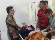 Bupati Herdiat Jenguk Korban Keracunan MBG, Tegaskan Pengawasan Dapur Harus Diperketat