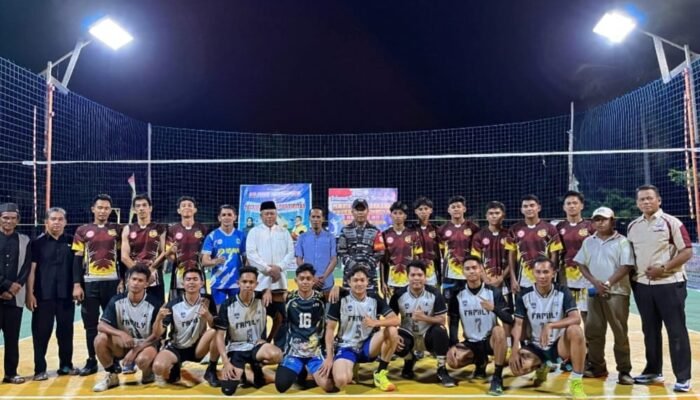 Turnamen Voli Resang Cup II Resmi Ditutup, Panggak Sungai Harapan dan Desa Penube Z Raih Gelar Juara