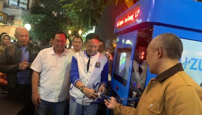 Walikota Kota Malang Resmikan Anjungan Air Siap Minum di Kawasan Wisata Kayutangan Heritage