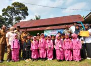 PT Evans Lestari Salurkan Bantuan CSR ke 12 TK di Musi Rawas   