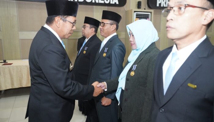 Ratusan ASN Kota Batu Terima Penghargaan Satyalancana Karya Satya