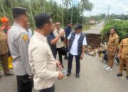 Bupati Empat Lawang Tinjau Langsung Keadaan Jalan Penghubung Desa Sawah & Desa Seleman yang Amblas Diterpa Hujan