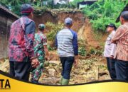 Tebing Setinggi 10 Meter di Tulungagung Longsor, Kapolsek Pagerwojo Imbau Warga Waspada Cuaca Ekstrem