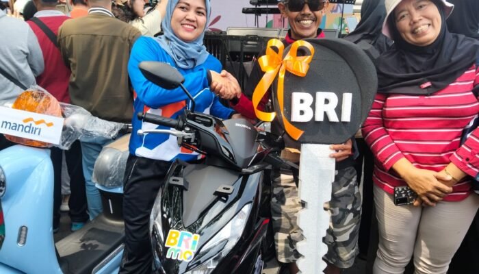 Dukung ‘Financial Evolution’ OJK Malang, BRI Region 13 Malang Diganjar Penghargaan Bank Implementasi KEJAR Terbaik