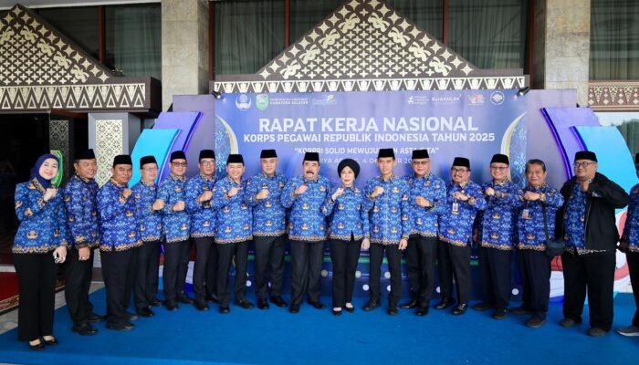 Zudan Kenalkan Produk Sepatu Casual Korpri di Rakornas