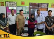 Serahkan Bantuan Program Jatim Puspa 2025, Bupati Gatut Sunu: Dorong Perempuan Tulungagung Mandiri dan Produktif