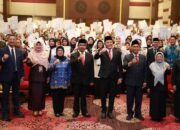 Bupati Subandi Lantik 324 PPPK, Tingkatkan Profesionalisme dan Berintegritas Pelayanan Terbaik kepada Masyarakat