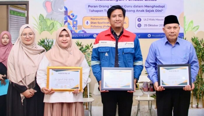 Pertamina Patra Niaga Regional Sumbagsel Bangun Fondasi Emas Anak Melalui Seminar Parenting di Jambi