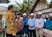 Medco E&P Hadirkan Harapan Baru bagi Warga Sumaja Makmur Lewat Program Bedah Rumah