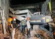 Bupati Subandi Aktif Pantau Proses Pencarian Korban Runtuhnya Mushola Ponpes Al Khoziny