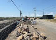 Sepanjang 1.945 meter Betonisasi Ruas Jalan Kalanganyar-Segorotambak Ditargetkan Rampung Desember 2025