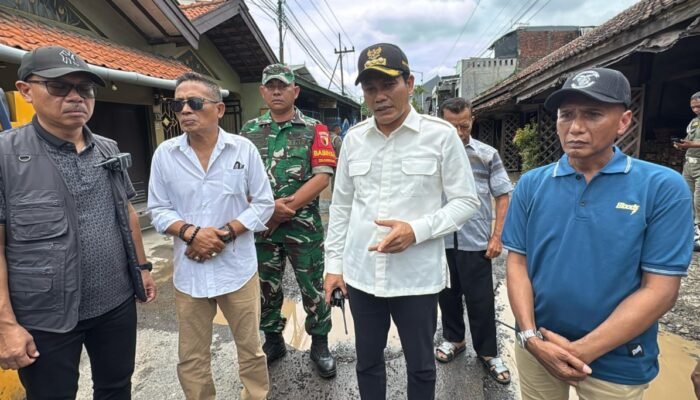 Pemkab Sidoarjo Kebut Betonisasi Jalan Kureksari-Kepuhkiriman Waru