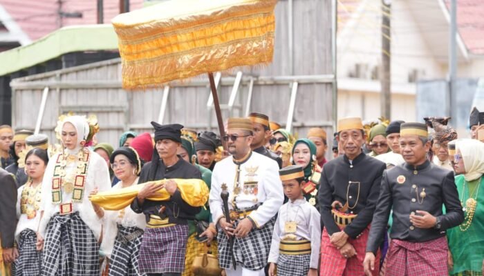 Gubernur SDK Hadiri Ritual Massossor Manurung, Tegaskan Pentingnya Pelestarian Budaya Mamuju