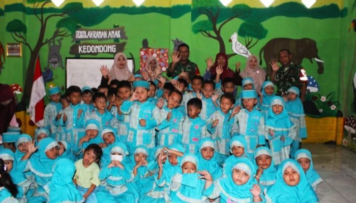 Satgas TMMD Sidoarjo Hadirkan Nilai Nasionalisme di TK Kedondong Lewat Edukasi Cinta Tanah Air
