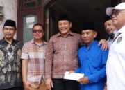 Bupati Sidoarjo Subandi Serahkan Santunan untuk Enam Korban Ambruknya Mushola Al Khoziny