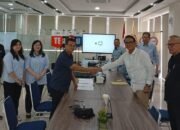 UMDP dan Dr. wijang Resmi Menandatangani Perjanjian Perdamaian