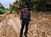 Tanpa Tunggu Anggaran Ketut Ridwan Bergerak Perbaiki Jalan