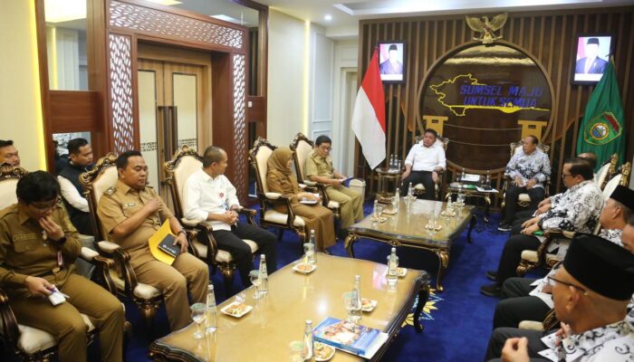 Gubernur Herman Deru Dorong PGRI Fokus pada Inovasi Pendidikan