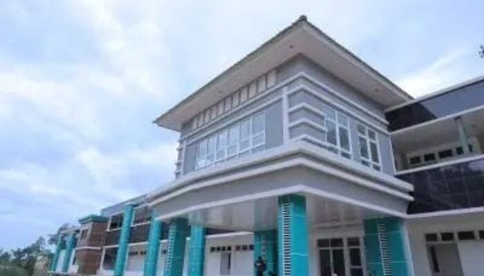 Besok, Kampus POLINEF Akan Gelar Wisuda