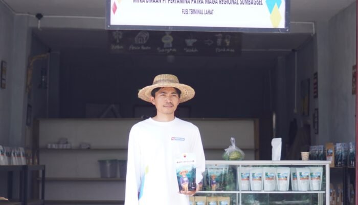 Pertamina Patra Niaga Regional Sumbagsel Berdayakan Petani Kopi Lereng Gunung Dempo Lewat Petani Kite