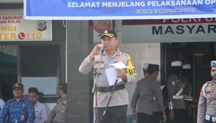 Kapolres Fakfak Pimpin Apel Pasukan Operasi Zebra Mansinam 2025