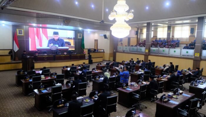 Bupati Muba Sampaikan Nota Keuangan RAPBD 2026 dalam Rapat Paripurna DPRD