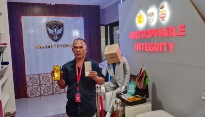 LSM KRAK Serahkan Laporan Tambahan Terkait Dugaan Defisit Rp560 Miliar ke Mabes Polri
