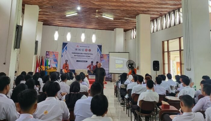 Latih Kepemimpinan Mahasiswa Baru, Universitas IBA Sukses Gelar LKMTD