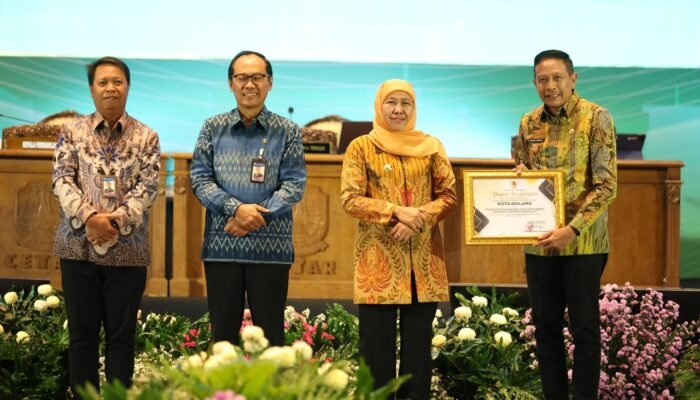 High Level Meeting, Walikota Malang Satu-Satunya Kepala Daerah Peraih 3 Penghargaan dari Gubernur Jatim