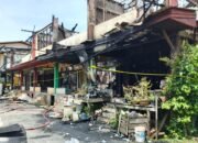 Warga Apresiasi Gotong Royong Atasi Kebakaran Ruko di Pasar Merdeka Putussibau