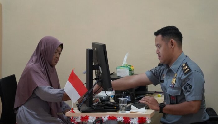 Dorong Kenaikan PNBP, Imigrasi Putussibau Terbitkan 4.454 Paspor Pertahun