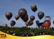 Bupati Tulungagung Resmi Buka Parade Balon Udara, Langit Kota Dihiasi Warna-Warni di Hari Jadi ke-820