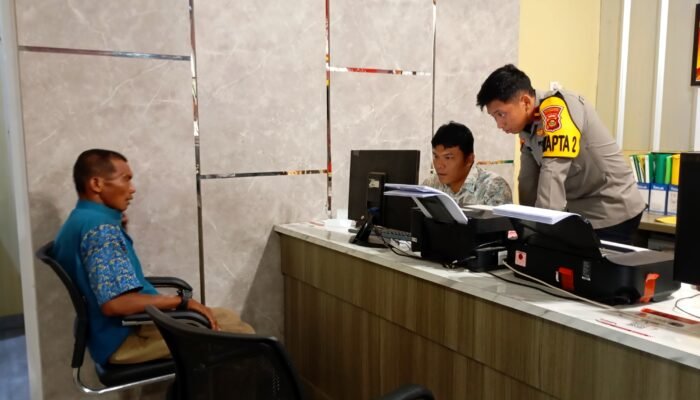 Dituding Pecahkan Kaca, Penjual Kaligrafi Keliling Dikeroyok Hingga Babak Belur