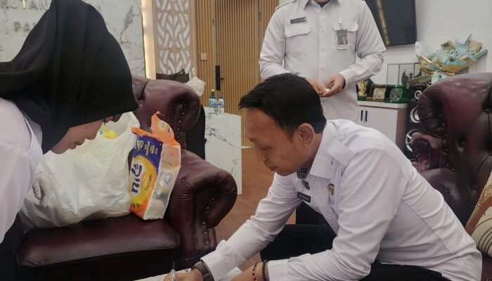 Jaga Komitmen, Seluruh Pegawai Rutan Kelas I Palembang Dites Urine