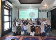 Kreativitas Jadi Modal Utama, PTBA Latih 30 Peserta Kembangkan Kerajinan Pipe Cleaner