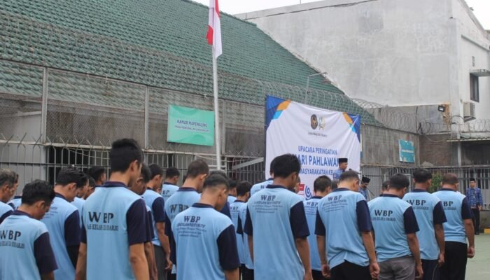 Lapas Kelas IIA Sidoarjo Gelar Upacara Peringatan Hari Pahlawan 2025
